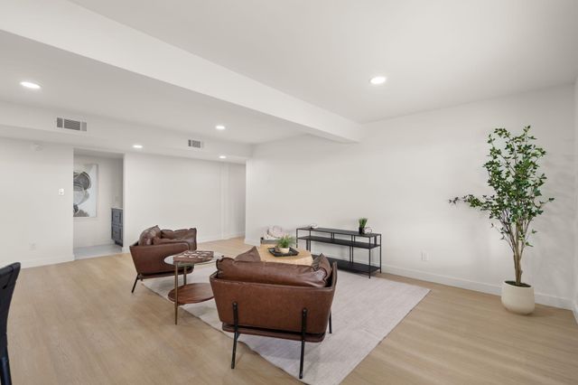 12300 Palomas Avenue NE, Albuquerque, NM 87122