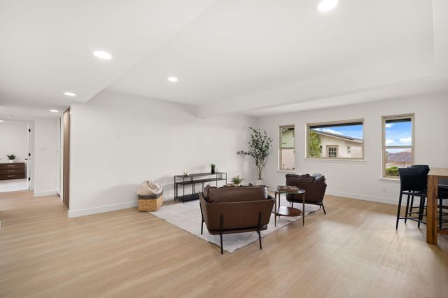12300 Palomas Avenue NE, Albuquerque, NM 87122