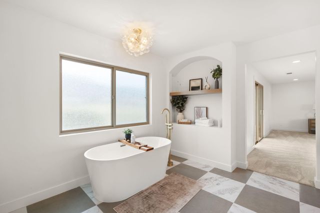 12300 Palomas Avenue NE, Albuquerque, NM 87122