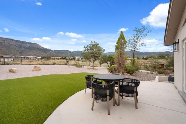 12300 Palomas Avenue NE, Albuquerque, NM 87122