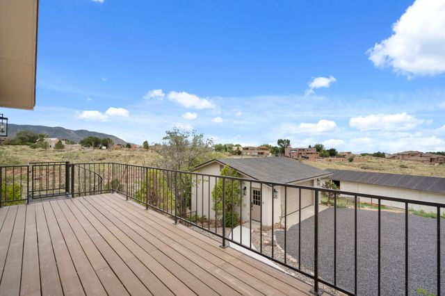 12300 Palomas Avenue NE, Albuquerque, NM 87122