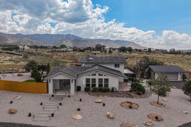 12300 Palomas Avenue NE, Albuquerque, NM 87122