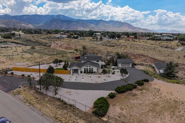12300 Palomas Avenue NE, Albuquerque, NM 87122