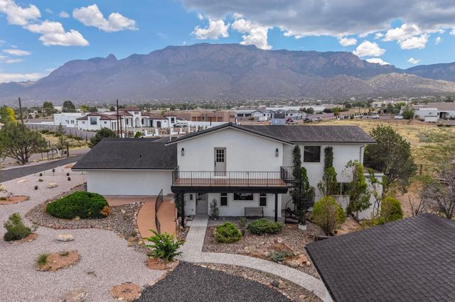 12300 Palomas Avenue NE, Albuquerque, NM 87122