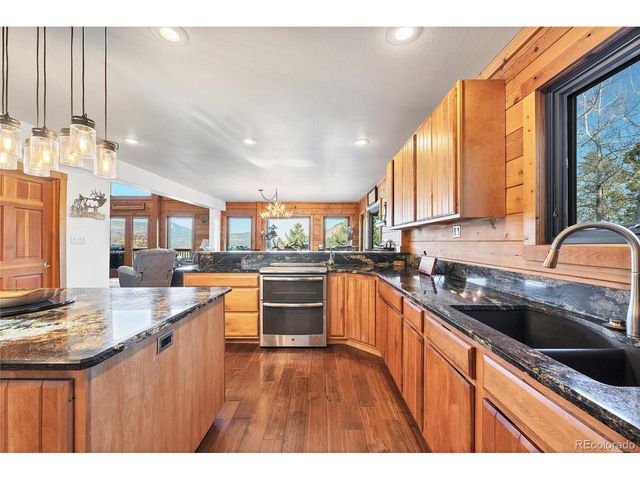 1055 Saddleback Dr, Evergreen, CO 80439