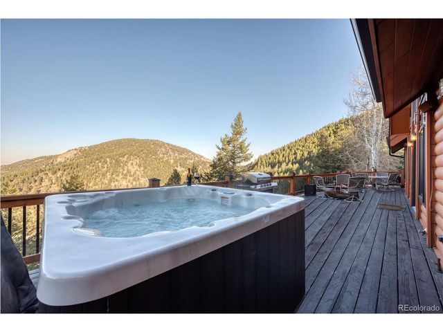 1055 Saddleback Dr, Evergreen, CO 80439