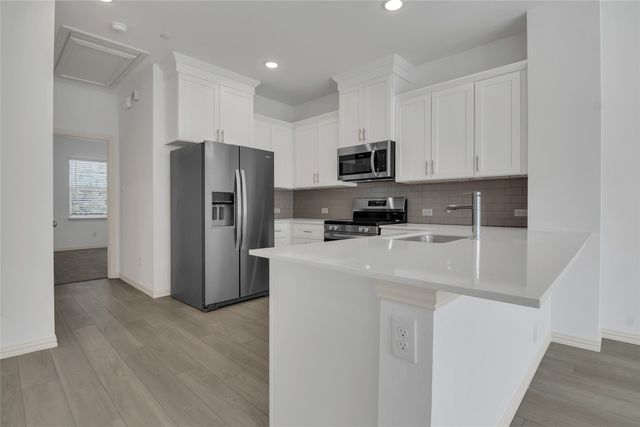 5258 Springlake Parkway, Haltom City, TX 76117