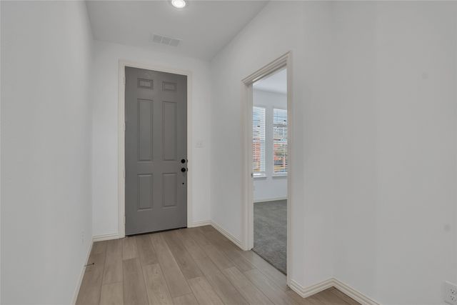 5258 Springlake Parkway, Haltom City, TX 76117