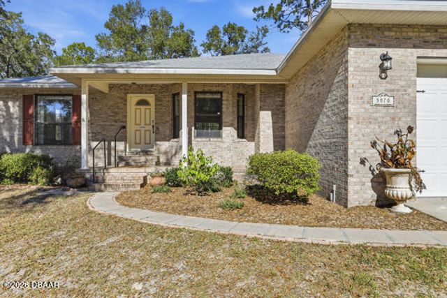 5070 NE 52nd Place, High Springs, FL 32643