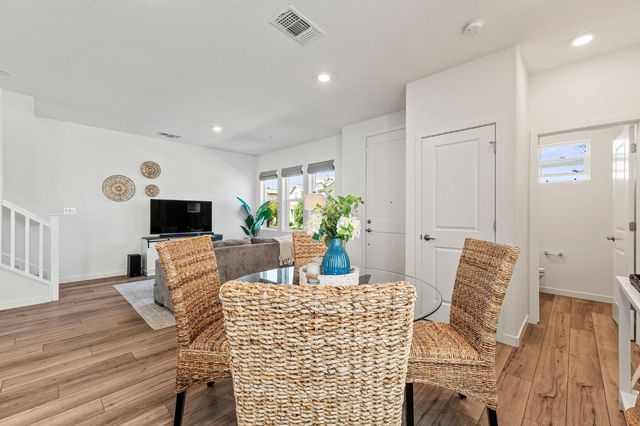 4520 Juneberry Dr, Sacramento, CA 95834