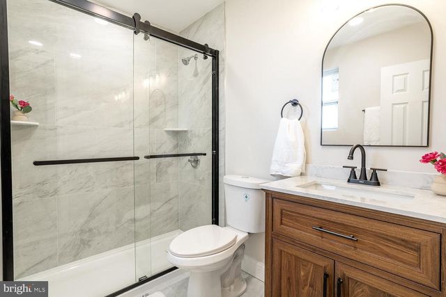 1009 EDGEMOOR RD, Cherry Hill, NJ 08034