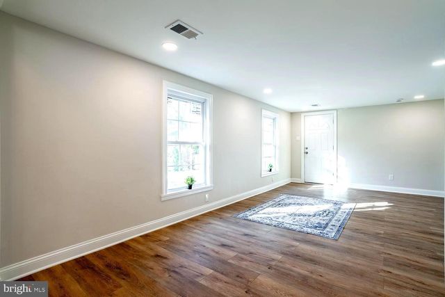 1009 EDGEMOOR RD, Cherry Hill, NJ 08034