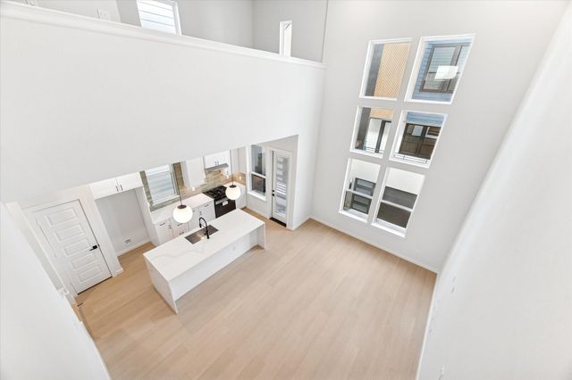 817 Thornton Road F, Houston, TX 77018