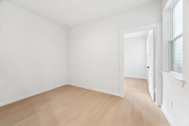 817 Thornton Road F, Houston, TX 77018