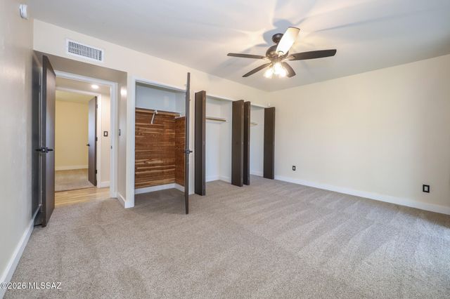 6760 W Ina Road, Tucson, AZ 85743