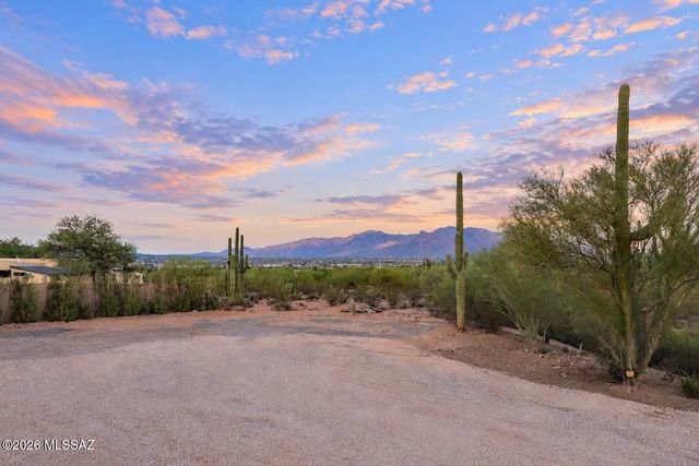 6760 W Ina Road, Tucson, AZ 85743