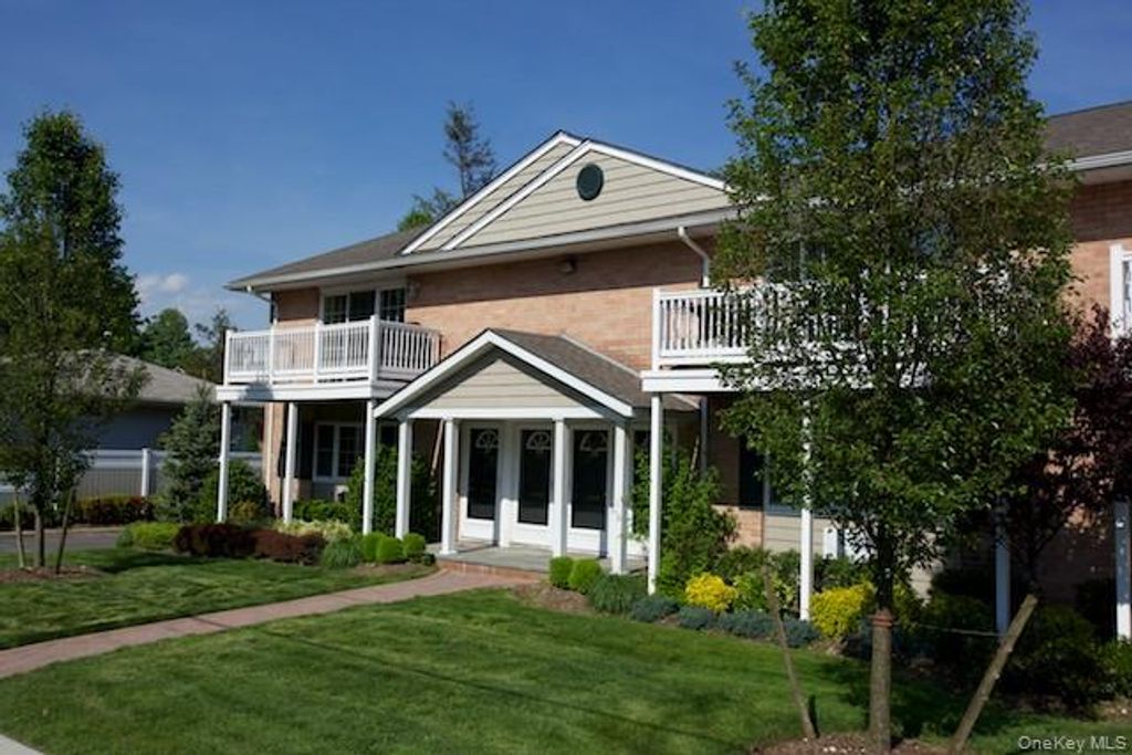 55 Eastwood Avenue EA55, Deer Park, NY 11729