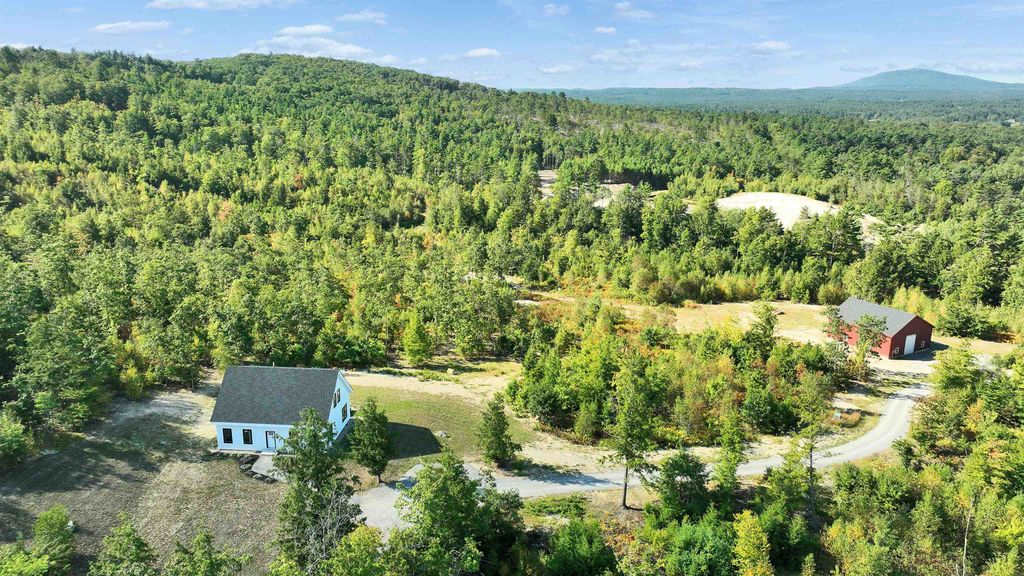 25 Halcyon Place, Greenfield, NH 03047