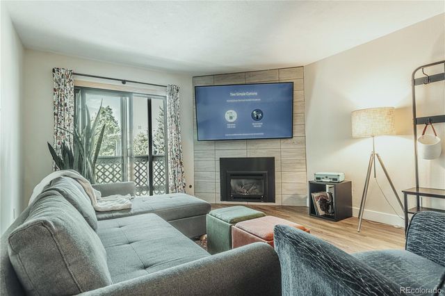 8335 Fairmount Drive 10-108, Denver, CO 80247