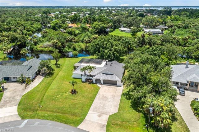 7436 Dana Lin CIR, North Fort Myers, FL 33917