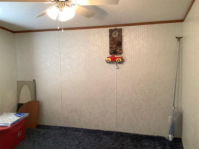 161 Oakdale Drive, Huntsville, TX 77320