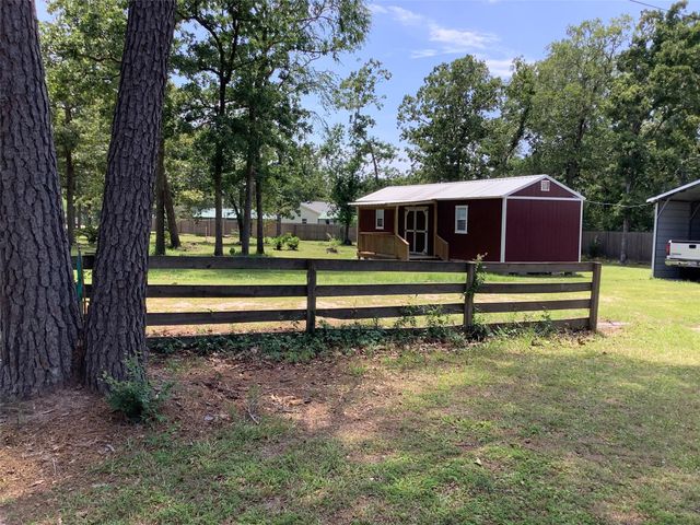 161 Oakdale Drive, Huntsville, TX 77320
