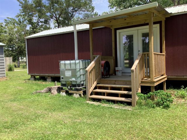 161 Oakdale Drive, Huntsville, TX 77320