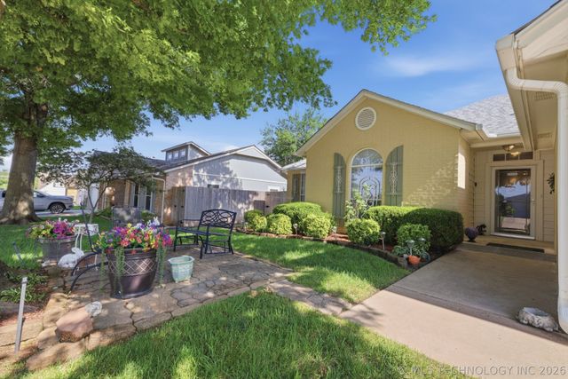 1085 E 138th Street, Glenpool, OK 74033