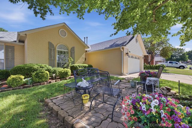1085 E 138th Street, Glenpool, OK 74033