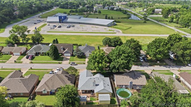 1085 E 138th Street, Glenpool, OK 74033
