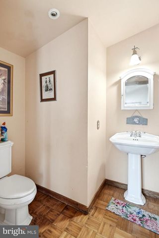 19 W HINCKLEY AVE, Ridley Park, PA 19078