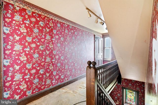 19 W HINCKLEY AVE, Ridley Park, PA 19078