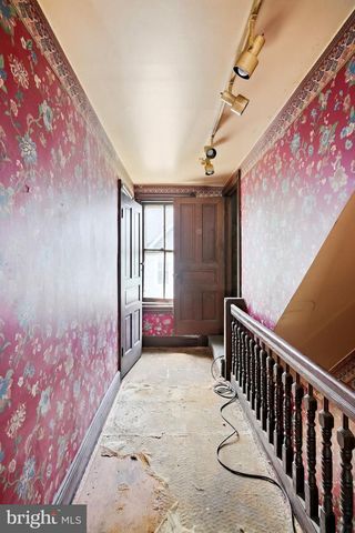 19 W HINCKLEY AVE, Ridley Park, PA 19078
