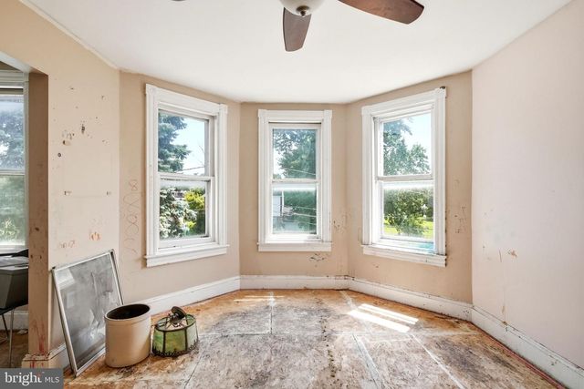 19 W HINCKLEY AVE, Ridley Park, PA 19078