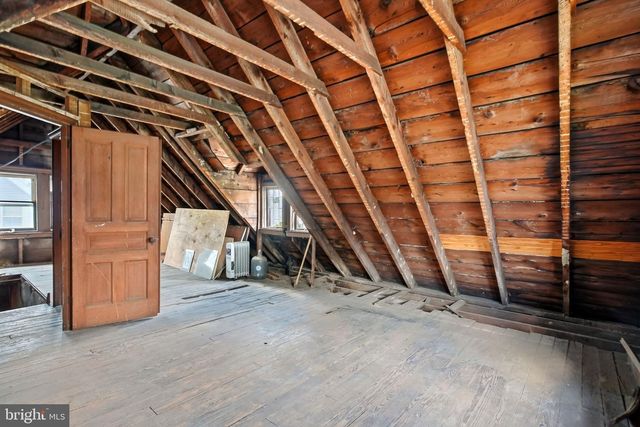 19 W HINCKLEY AVE, Ridley Park, PA 19078