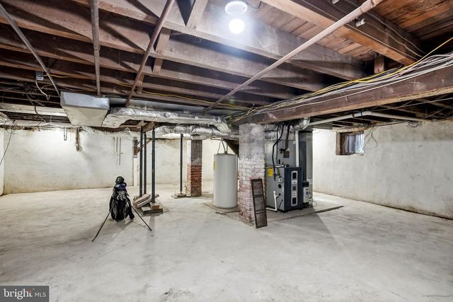 19 W HINCKLEY AVE, Ridley Park, PA 19078