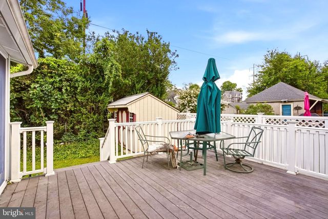 19 W HINCKLEY AVE, Ridley Park, PA 19078