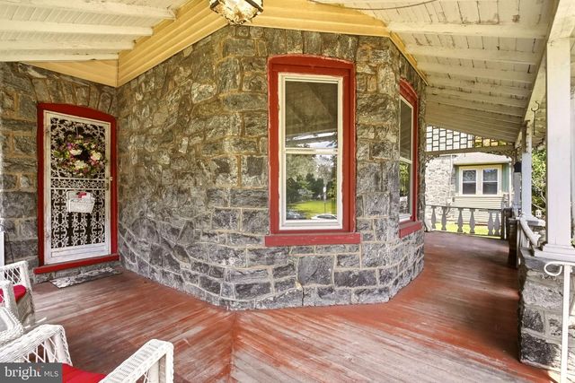 19 W HINCKLEY AVE, Ridley Park, PA 19078