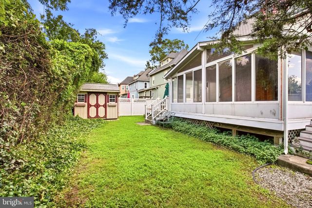 19 W HINCKLEY AVE, Ridley Park, PA 19078