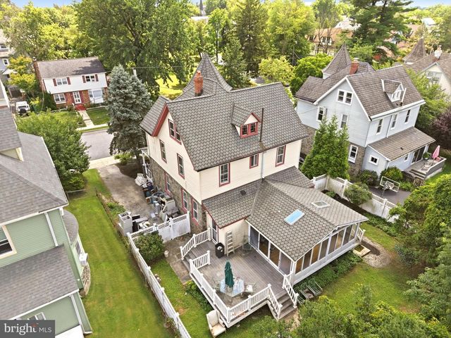 19 W HINCKLEY AVE, Ridley Park, PA 19078
