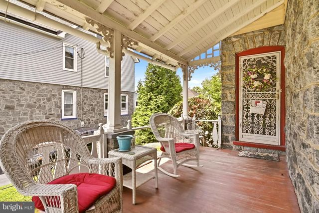 19 W HINCKLEY AVE, Ridley Park, PA 19078