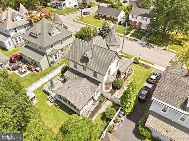 19 W HINCKLEY AVE, Ridley Park, PA 19078