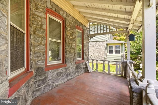 19 W HINCKLEY AVE, Ridley Park, PA 19078