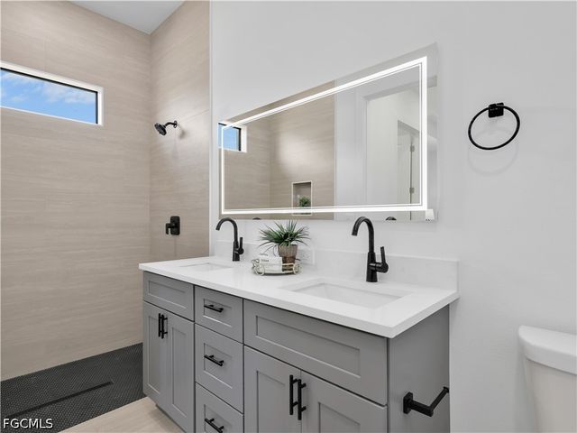 1015 NW 23rd AVE, Cape Coral, FL 33993