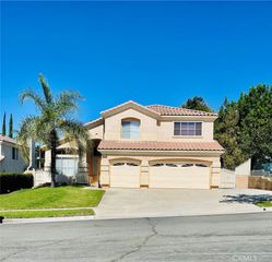 2371 Moonridge Circle, Corona, CA 92879