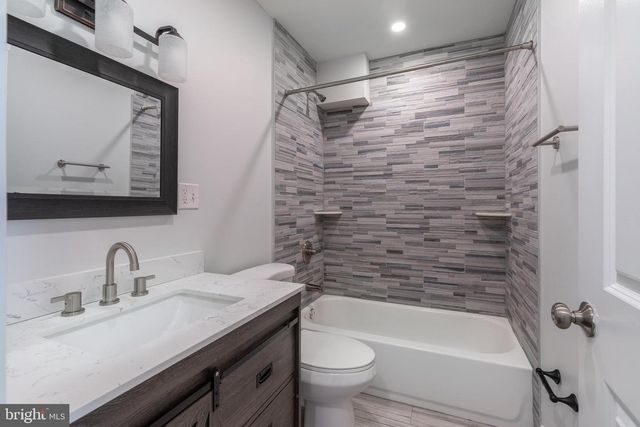 1702 N GRATZ ST, Philadelphia, PA 19121