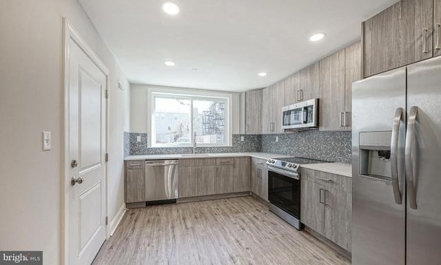 1702 N GRATZ ST, Philadelphia, PA 19121