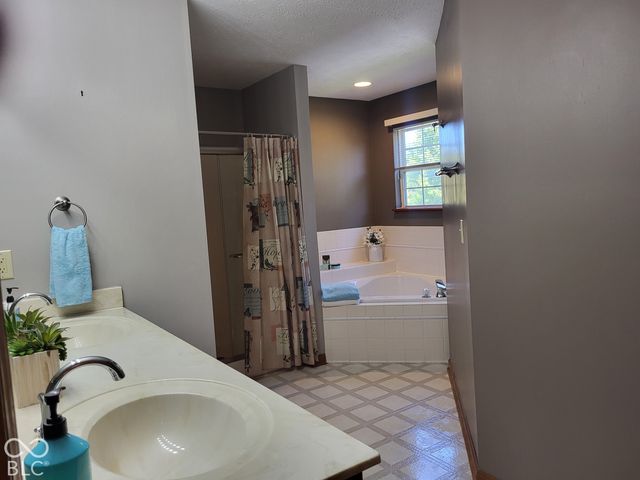 10480 Watkins Drive, Indianapolis, IN 46234