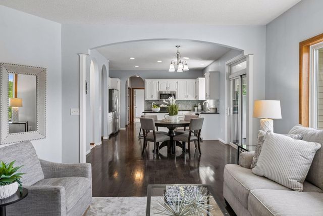 14255 Footbridge Way, Apple Valley, MN 55124
