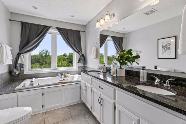 14255 Footbridge Way, Apple Valley, MN 55124